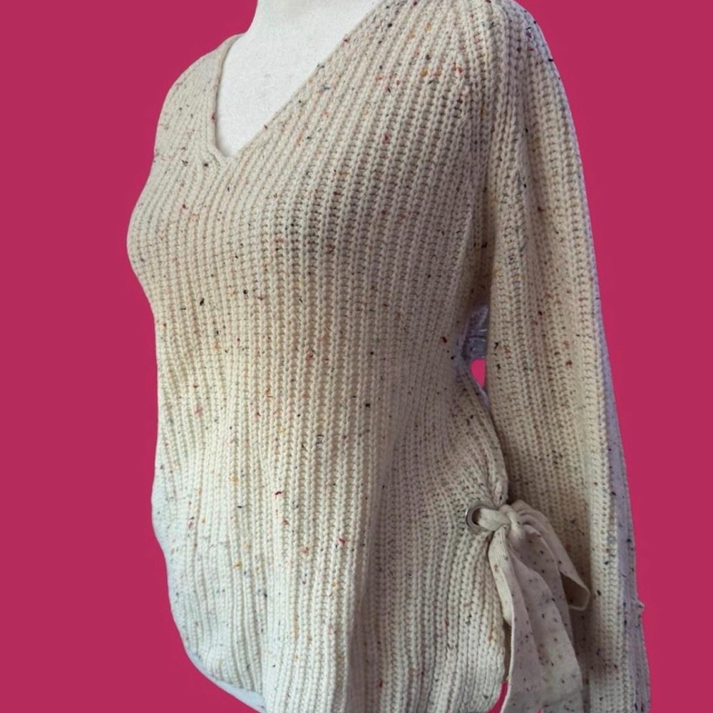Primark Speckled Cream V-Neck Sweater
